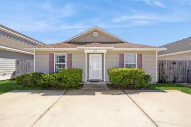 Main picture of 7451 Harvest Village Ct