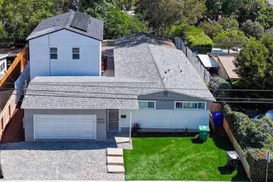 Main picture of 5649 Baja Dr