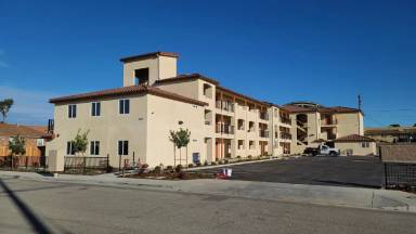 Main picture of 864 Pioneer St