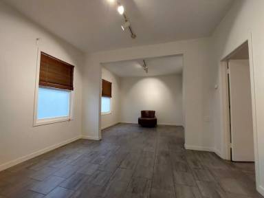 Main picture of 416 Austin St
