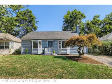 Main picture of 2834 NE 77th Pl