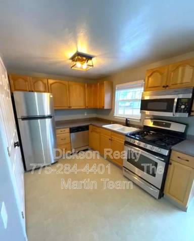 Main picture of 405 Kess Way