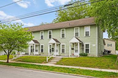 Main picture of 422 S Summit St