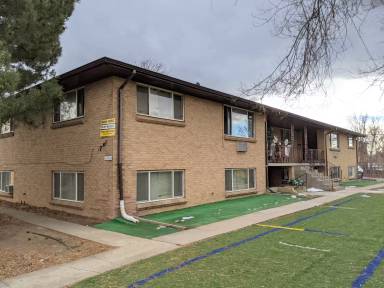 Main picture of 1753 Clinton St