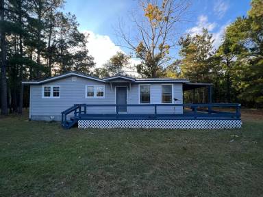 Main picture of 2586 Marks Rd