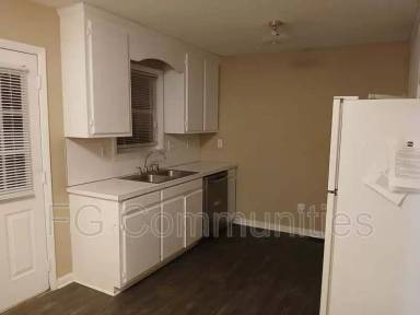 Main picture of 7171 Untz Rd