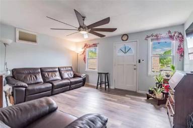 Main picture of 4247 11th Ave N