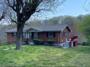Main picture of 107 Oliphant St