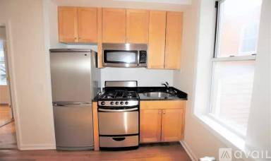 Main picture of 110 W 13th St