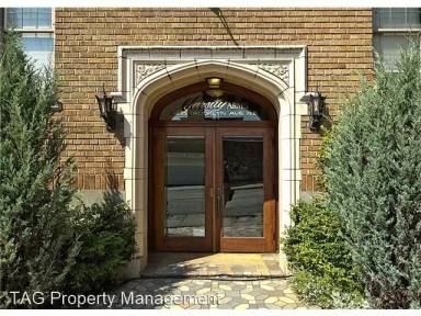Main picture of 4235 Brooklyn Ave NE