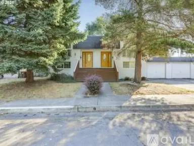 Main picture of 314 SE Beech Ave