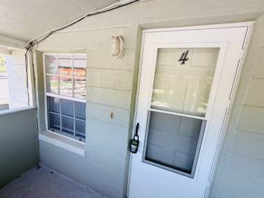 Main picture of 1002 Avenue E