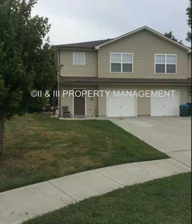 Main picture of 407 S Darrowby Dr