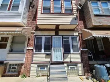 Main picture of 2517 Oxford Ave