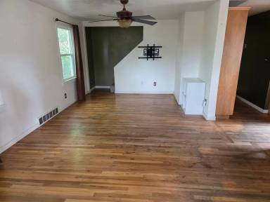 Main picture of 3874 Orchard Ave