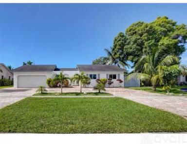 Main picture of 10530 Sunset Strip