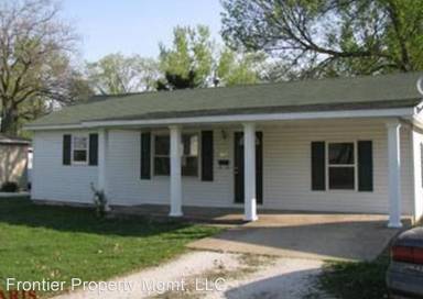 Main picture of 407 E Champ Clark Dr