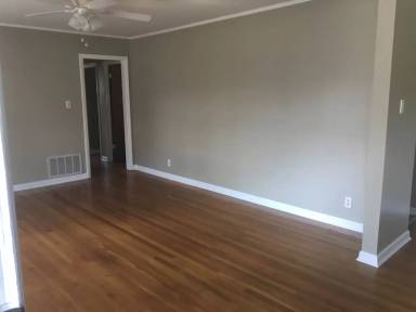 Main picture of 1108 W Nettleton Ave