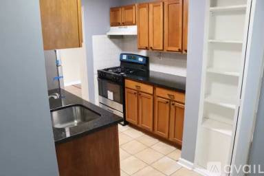 Main picture of 5931 Quantrell Ave