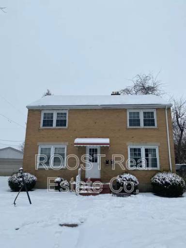 Main picture of 607-607 1/2 Lucas Dr