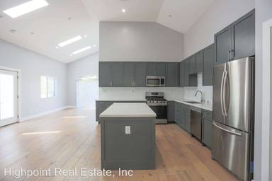 Main picture of 563 N Hoover St