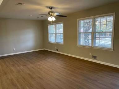 Main picture of 6696 Archer Ln