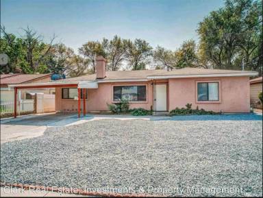 Main picture of 830 Grand Canyon Blvd