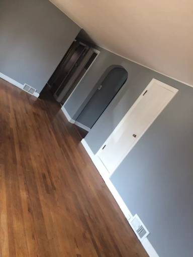 Main picture of 1204 W Springfield Ave