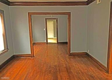 Main picture of 10934 S Vernon Ave