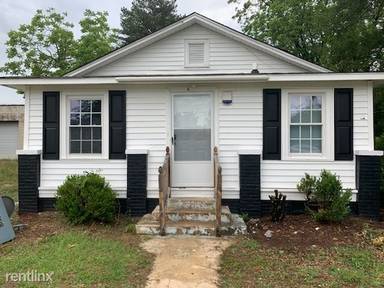 Main picture of 105 Church St