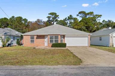 Main picture of 766 Pearl Sand Dr
