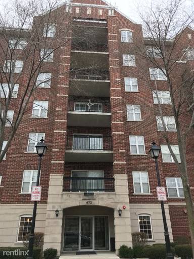 Main picture of 470 W Mahogany Ct