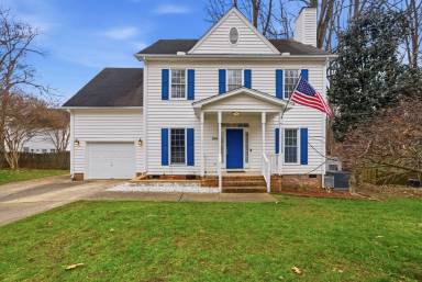 Main picture of 8504 Powis Cir