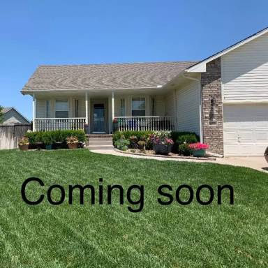Main picture of 822 N White Tail Ct