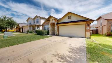 Main picture of 4605 Green Meadow St