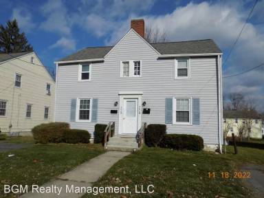 Main picture of 452 Ralph St