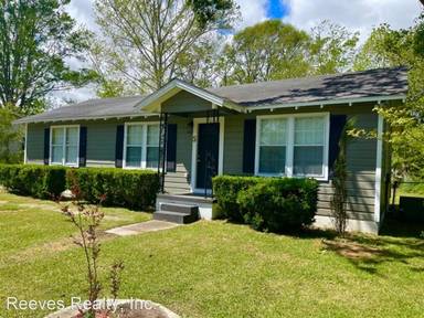 Main picture of 5 Cypress Dr