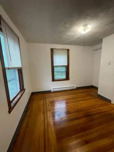 Main picture of 71 Peck St