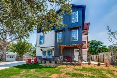 Main picture of 511 N Davis Dr