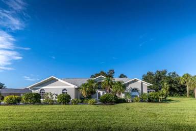 Main picture of 27406 Tierra del Fuego Cir