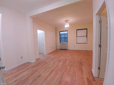 Main picture of 115 Gainsborough St