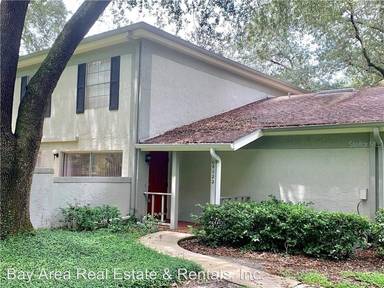 Main picture of 6322 Treetop Cir
