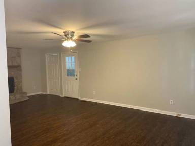 Main picture of 2995 Wonderland Ln