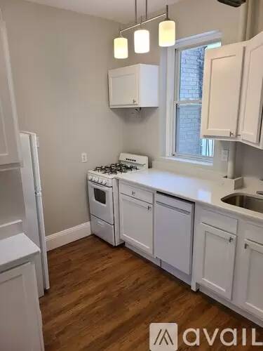 Main picture of 1189 Commonwealth Ave