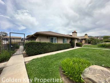 Main picture of 1222 Palomar Pl