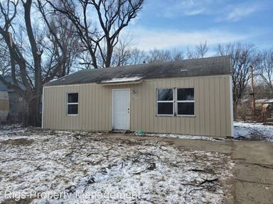 Main picture of 3513 SE Girard St