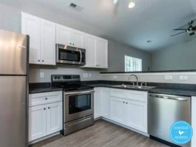 Main picture of 1404 Ikes Pond Ln