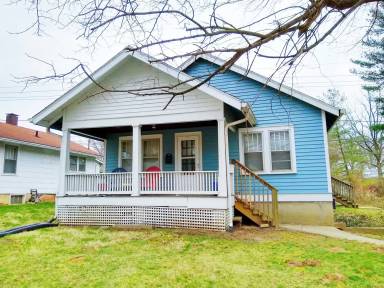 Main picture of 207 S Clark St