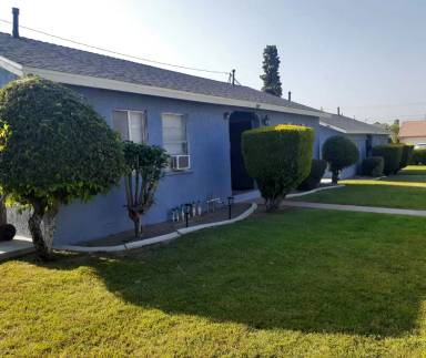 Main picture of 656 W E St