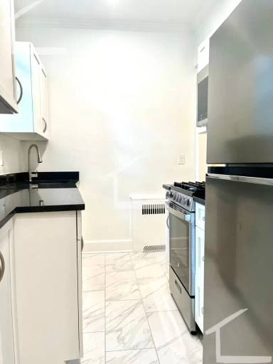 Main picture of 25 Bostonia Ave